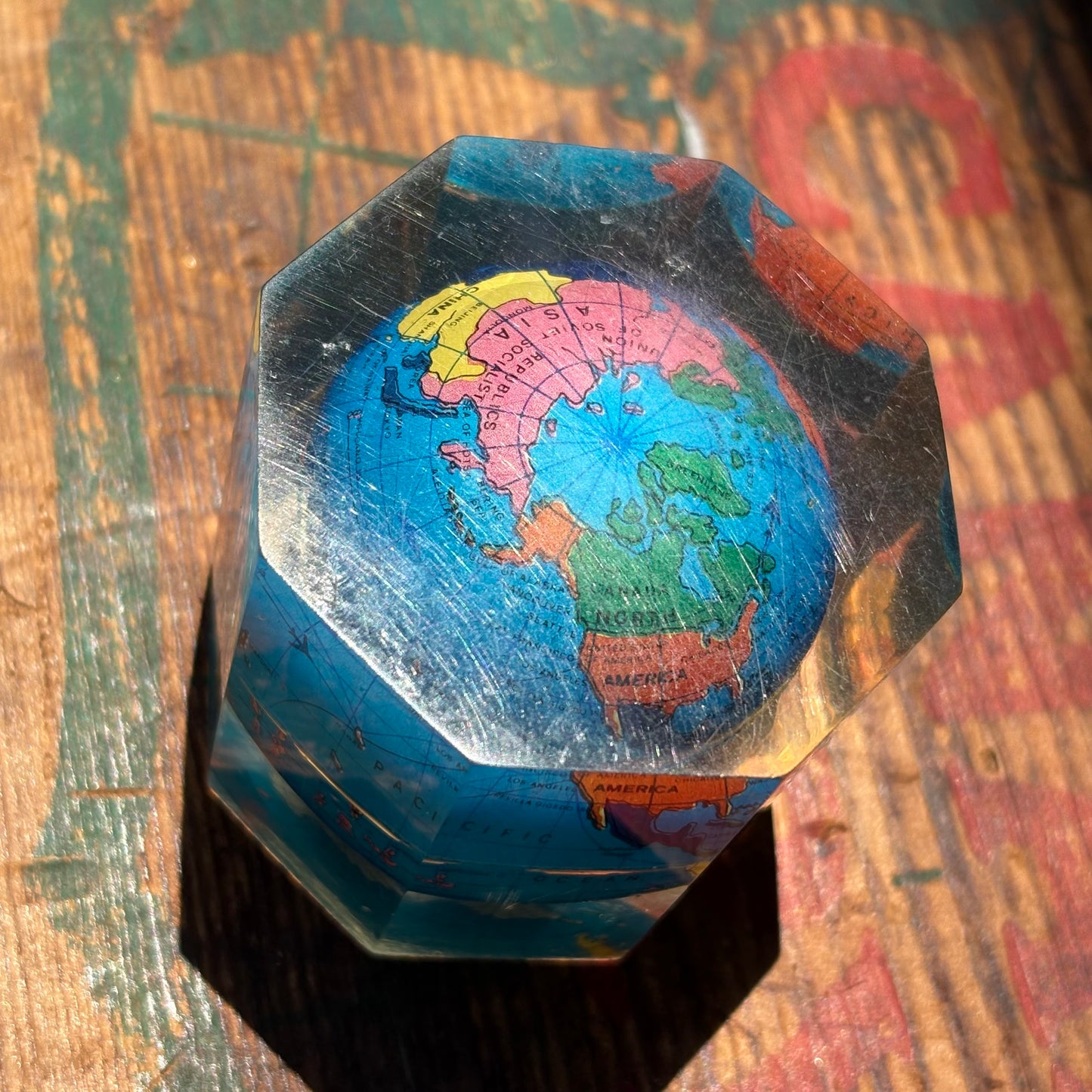 【USA vintage】Acrylic Paperweight earth