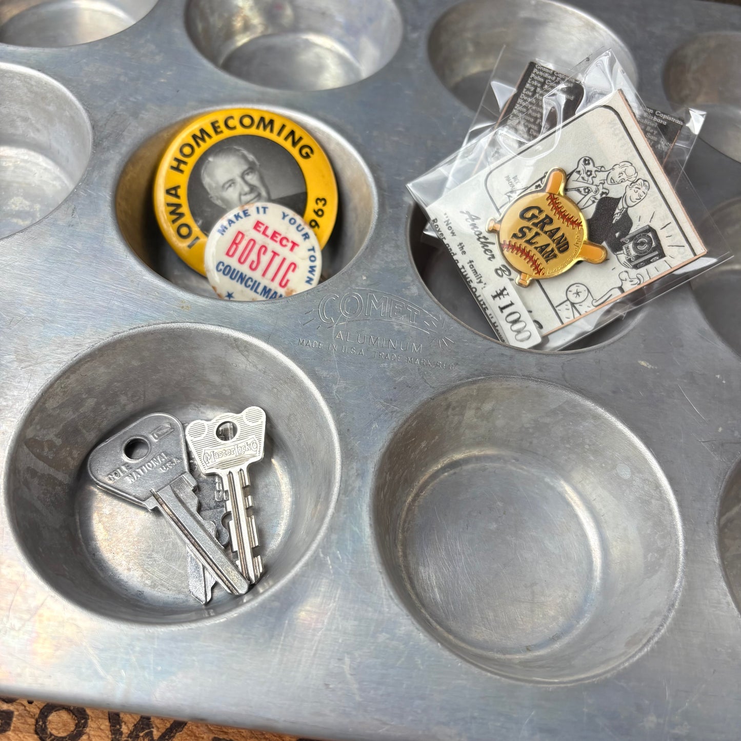 【1940-50s USA vintage】COMET Aluminum 12 Cup Muffin Pan