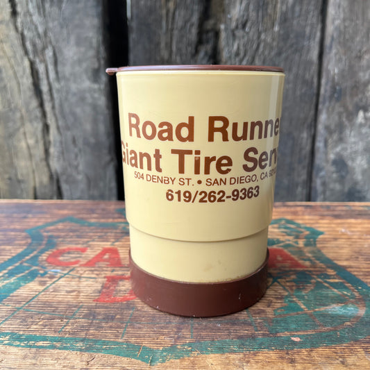 【USA vintage】Road Runner Giant Tire Service Plastic Cup