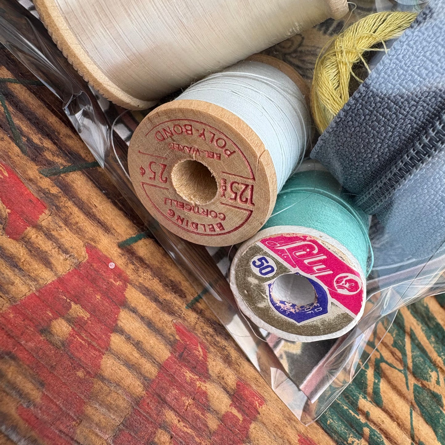 【1950s USA vintage】sewing set 4