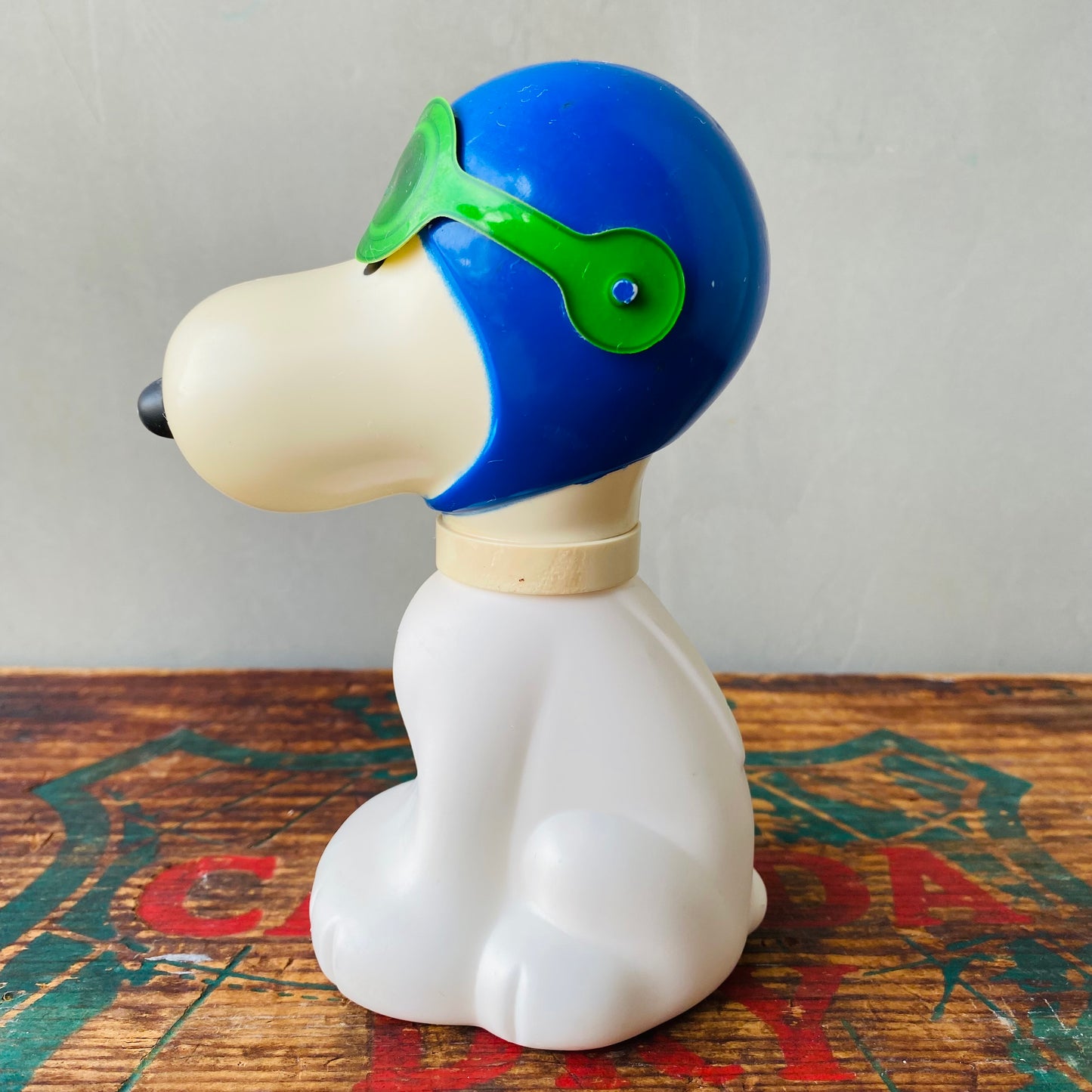 【1969 USA vintage】AVON SNOOPY bubblebath bottle