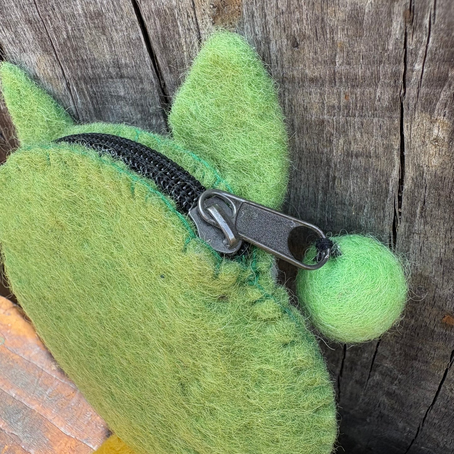 【USA】 felt coin case