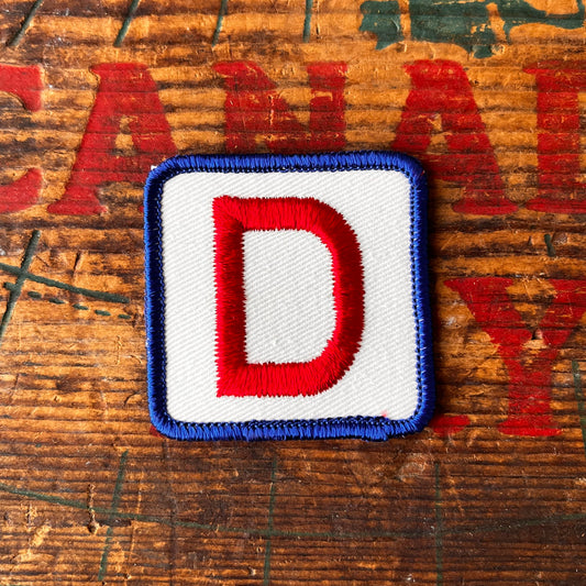 【USA vintage】アルファベットワッペン D