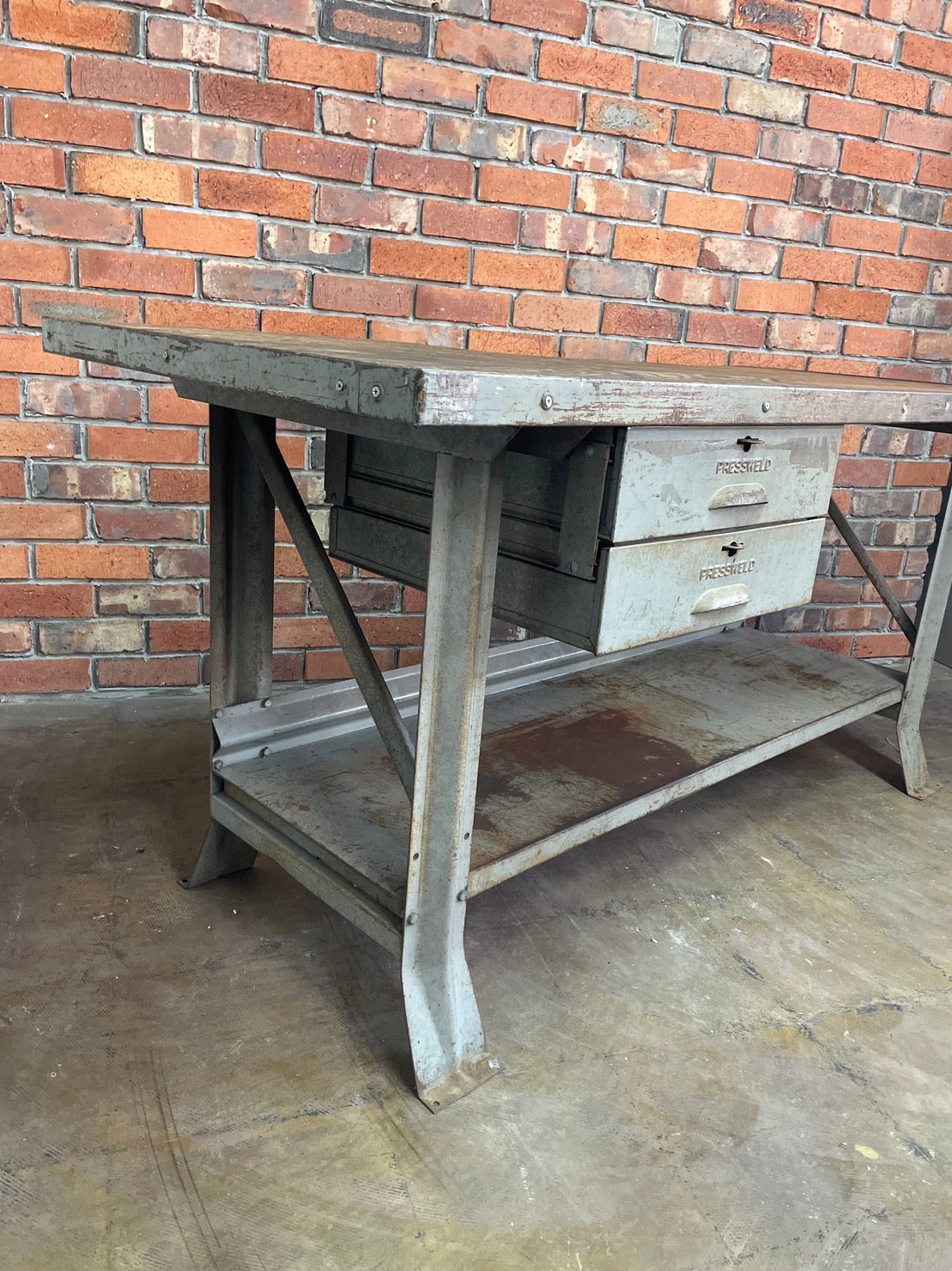 【Made in USA】PRESSWELD industrial 作業台