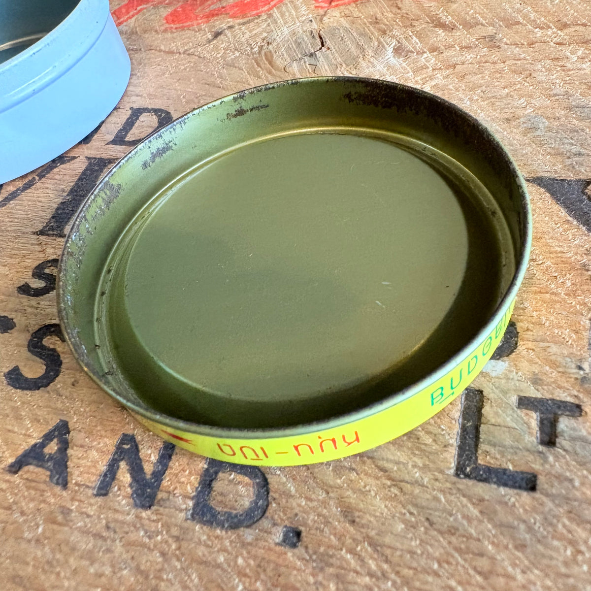 LOMSUK Tamarind Candy Tin