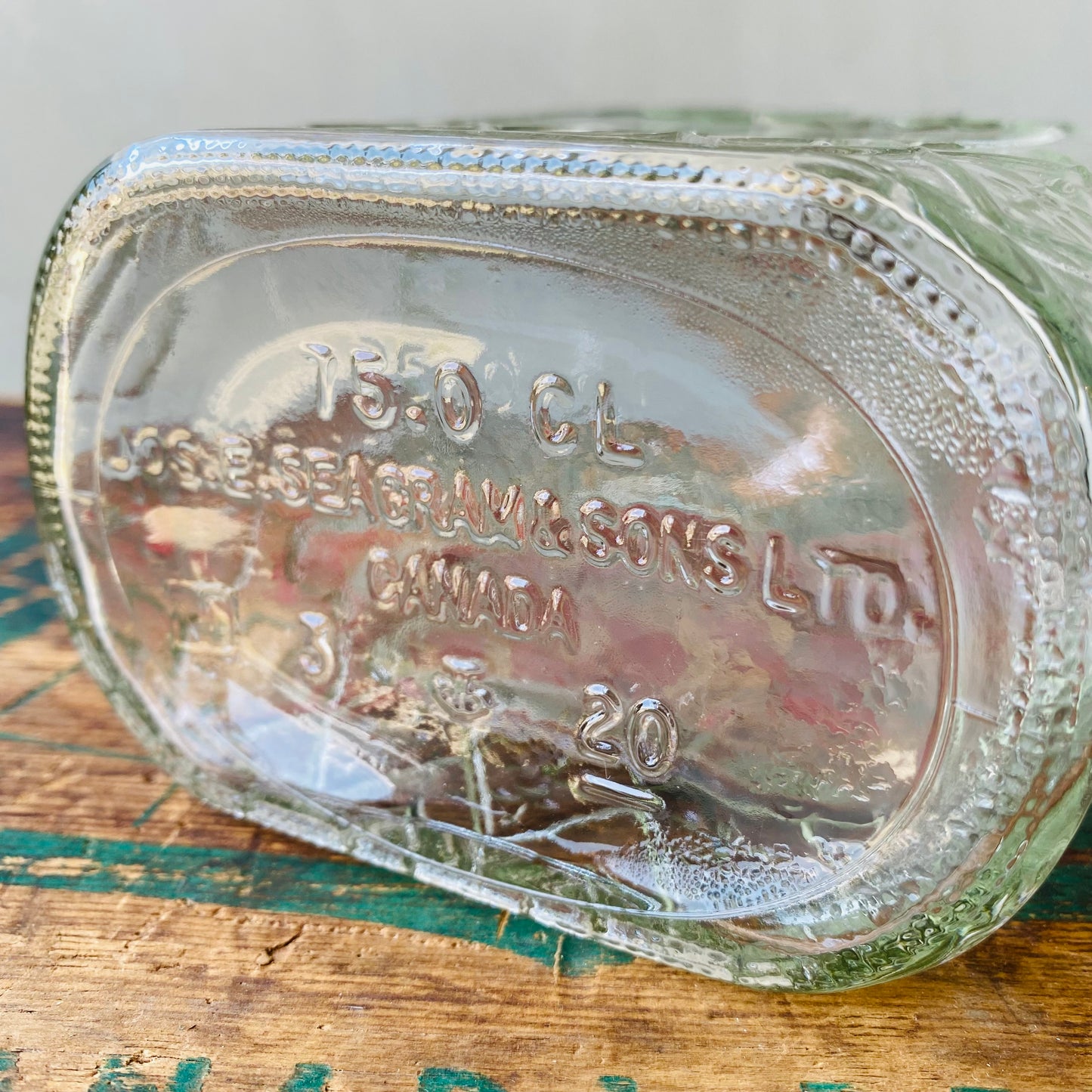 【Canada vintage】 Seagram's Crown Royal whiskey bottle