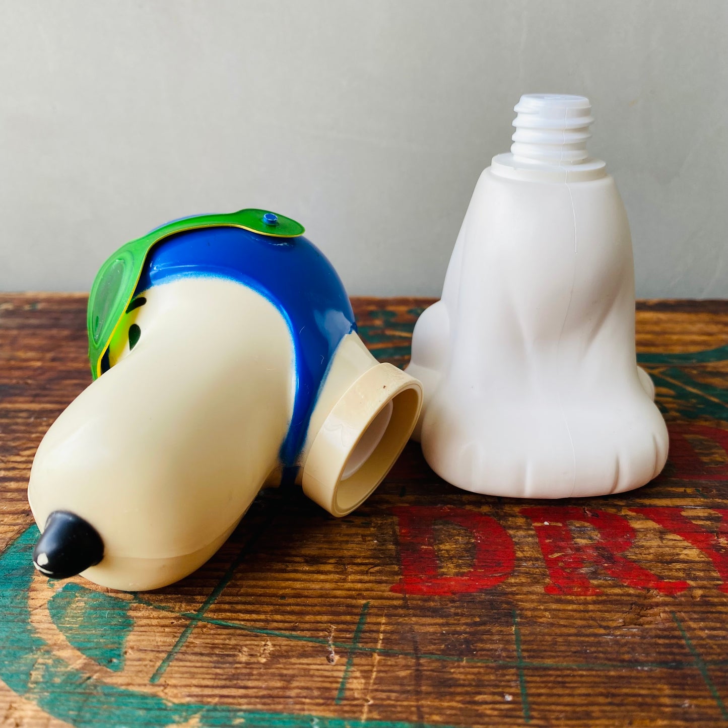 【1969 USA vintage】AVON SNOOPY bubblebath bottle