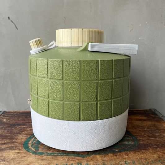 【USA vintage】Thrermos Avocado Green Water Jug