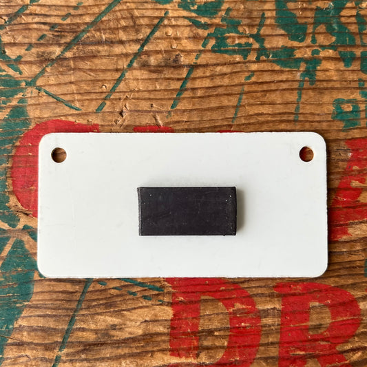 【1980’s USA vintage】Nameplate magnet LEONARD