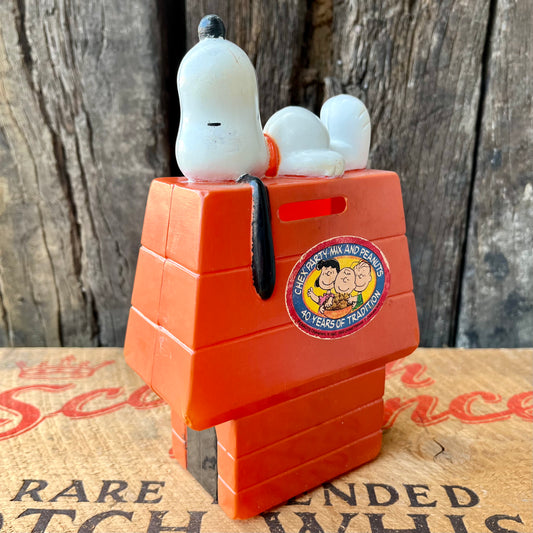 【USA vintage】Snoopy On Dog House Piggy Bank