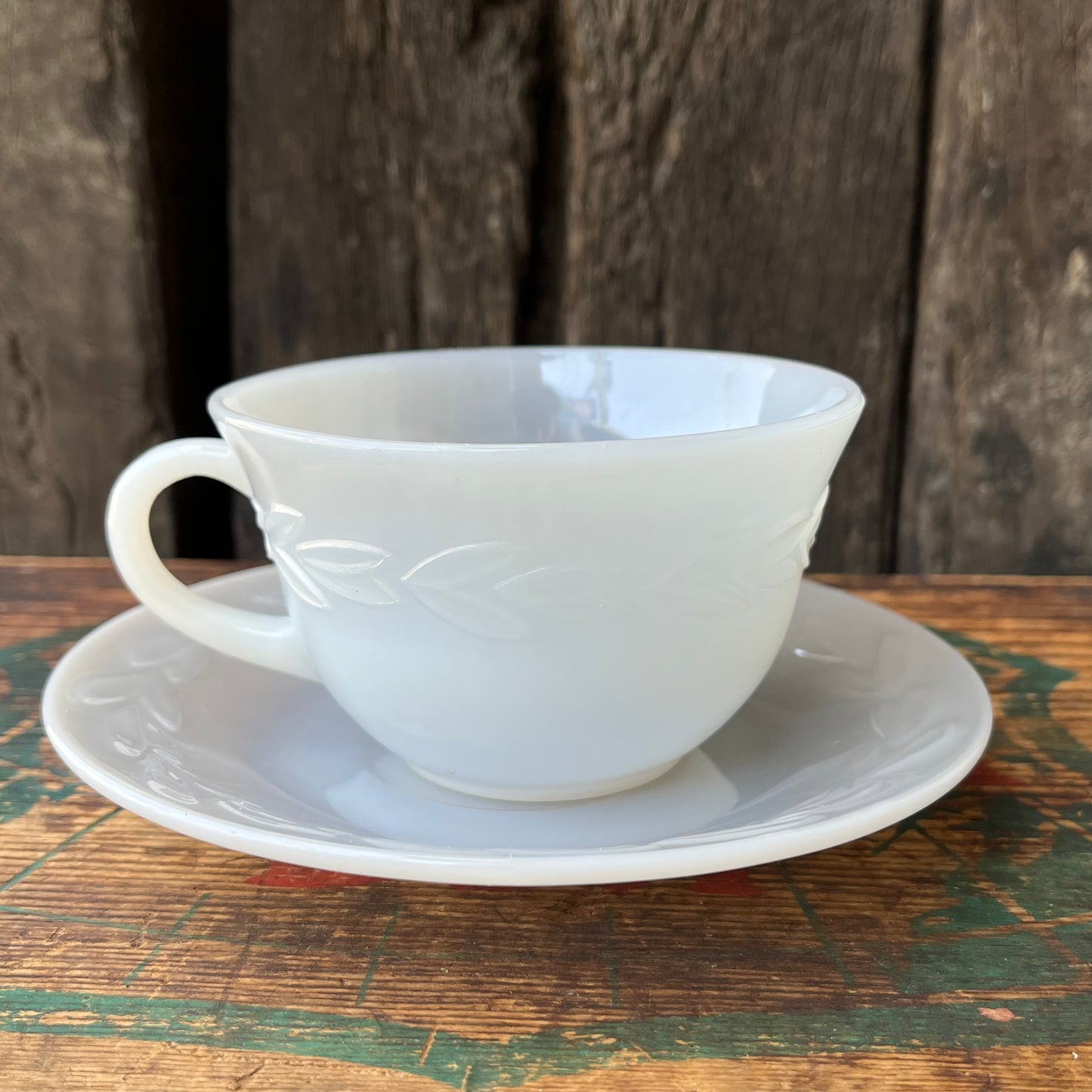 【USA vintage】Fire-King Grey Laurel Cup & Saucer