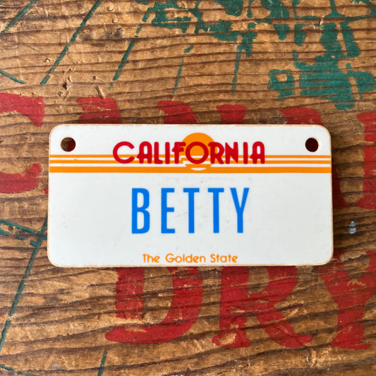 【1980’s USA vintage】Nameplate magnet BETTY