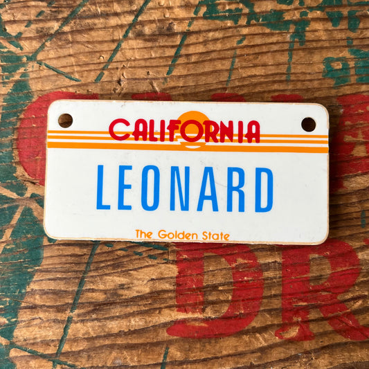 【1980’s USA vintage】Nameplate magnet LEONARD