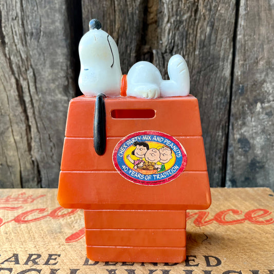 【USA vintage】Snoopy On Dog House Piggy Bank