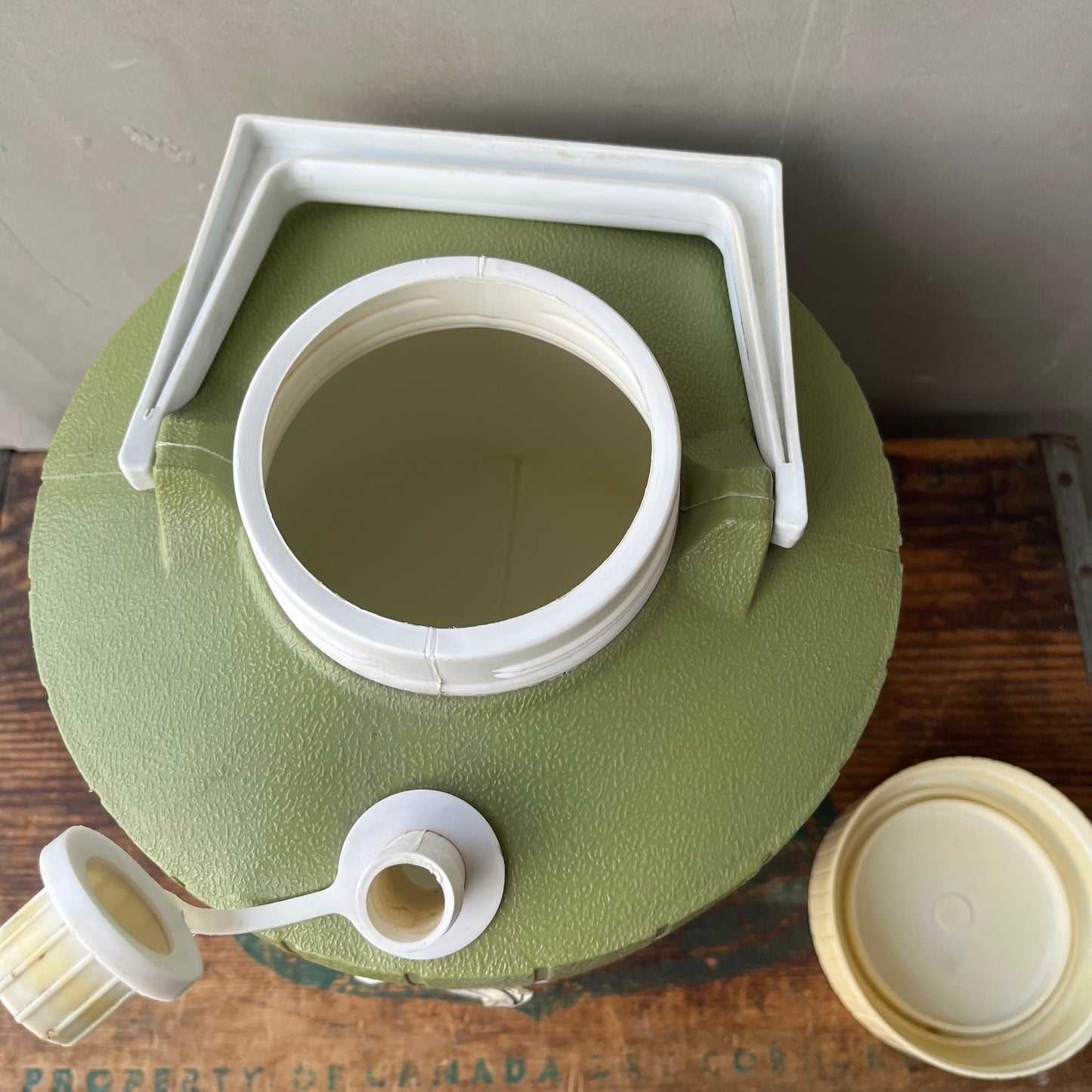 【USA vintage】Thrermos Avocado Green Water Jug