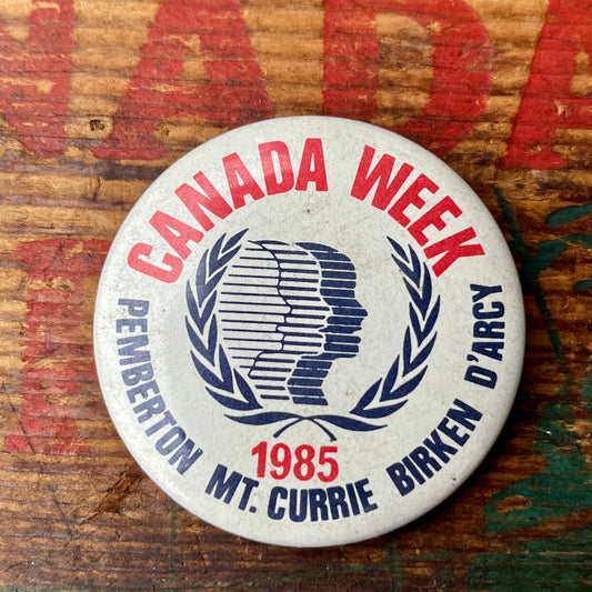 【USA vintage】缶バッジ CANADA WEEK