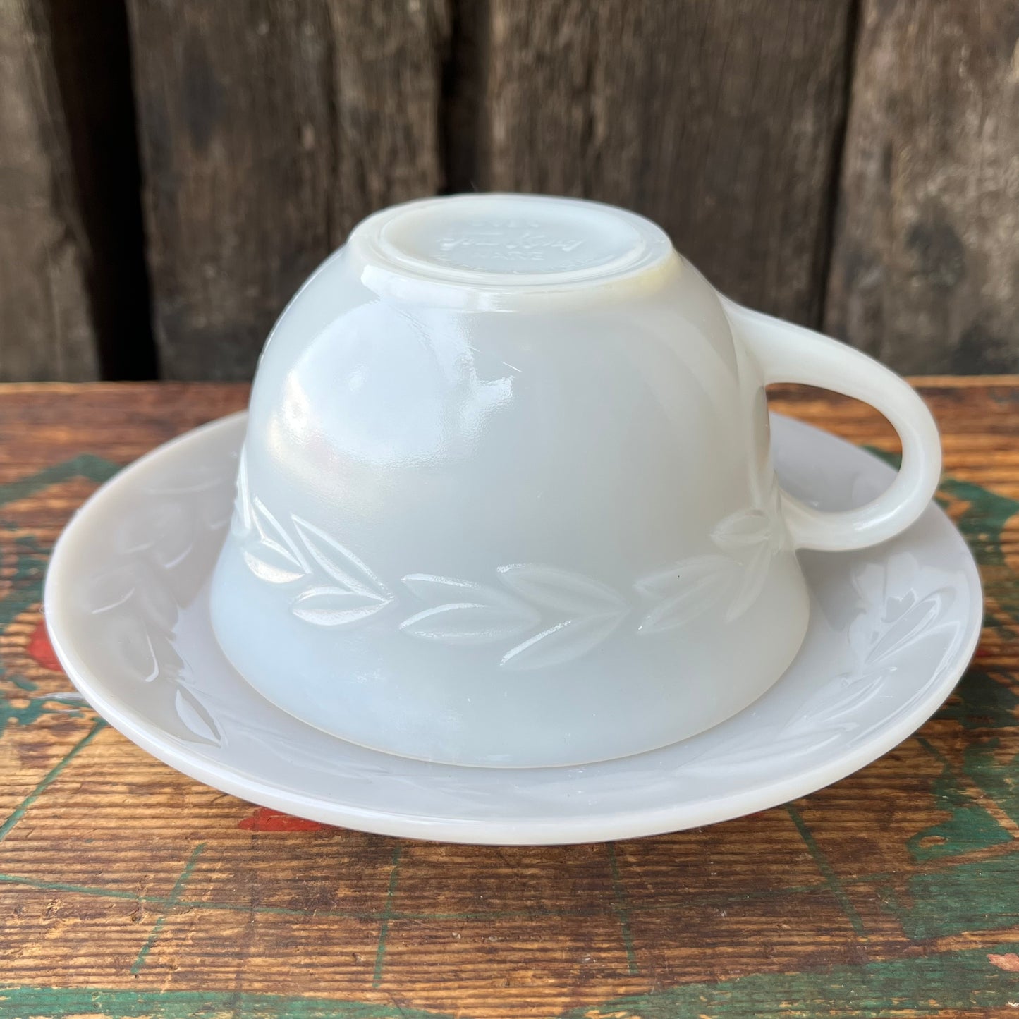 【USA vintage】Fire-King Grey Laurel Cup & Saucer