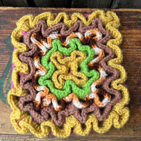 【USA vintage】Wiggly Crochet 鍋敷き ①