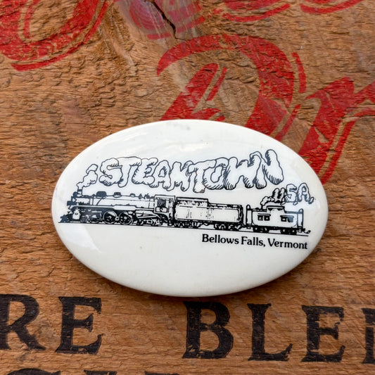 【USA vintage】STEAMTOWN 缶バッジ