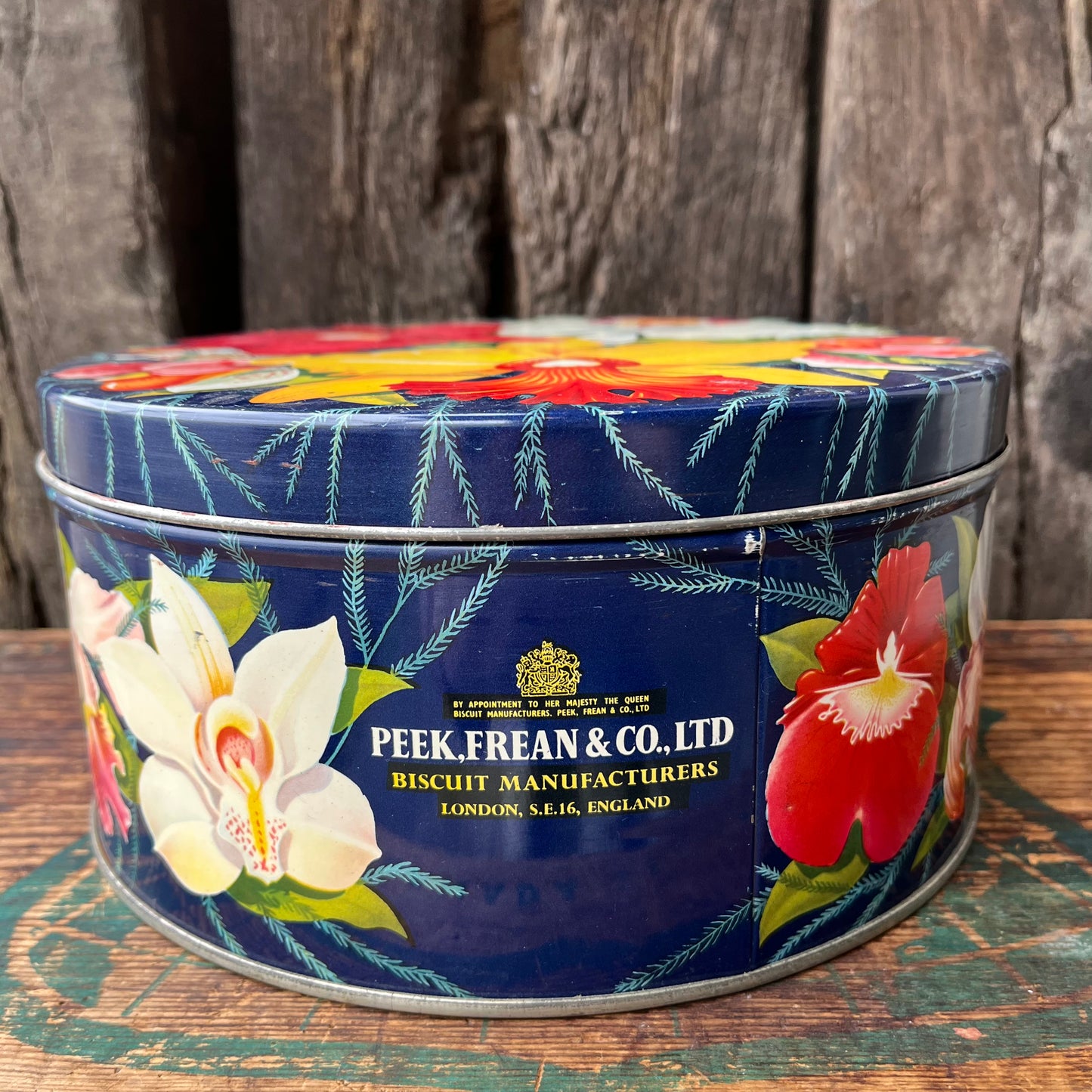 【50s England vintage】PEEK, FREAN & CO., LTD Biscuit Tin