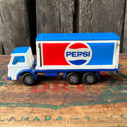 【’79 USA vintage】MATCHBOX
Super Kings K-40 Ford D Series
PEPSI TRUCK