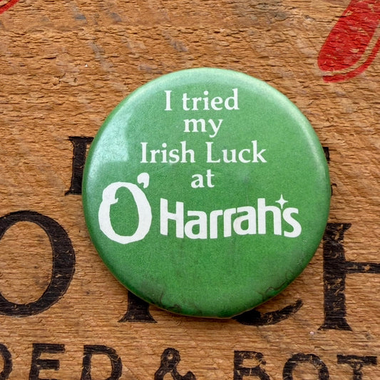 【USA vintage】Harrah's Casino 缶バッジ