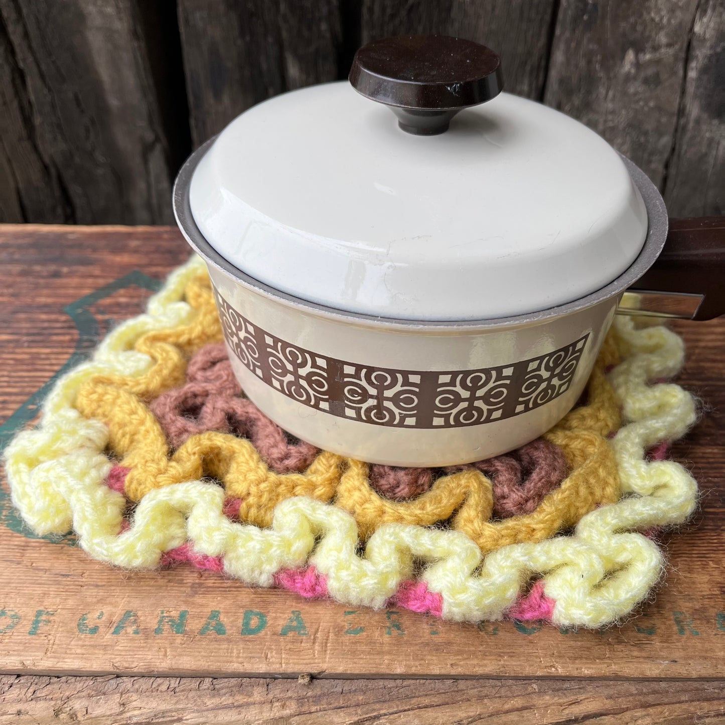 【USA vintage】Wiggly Crochet 鍋敷き ③