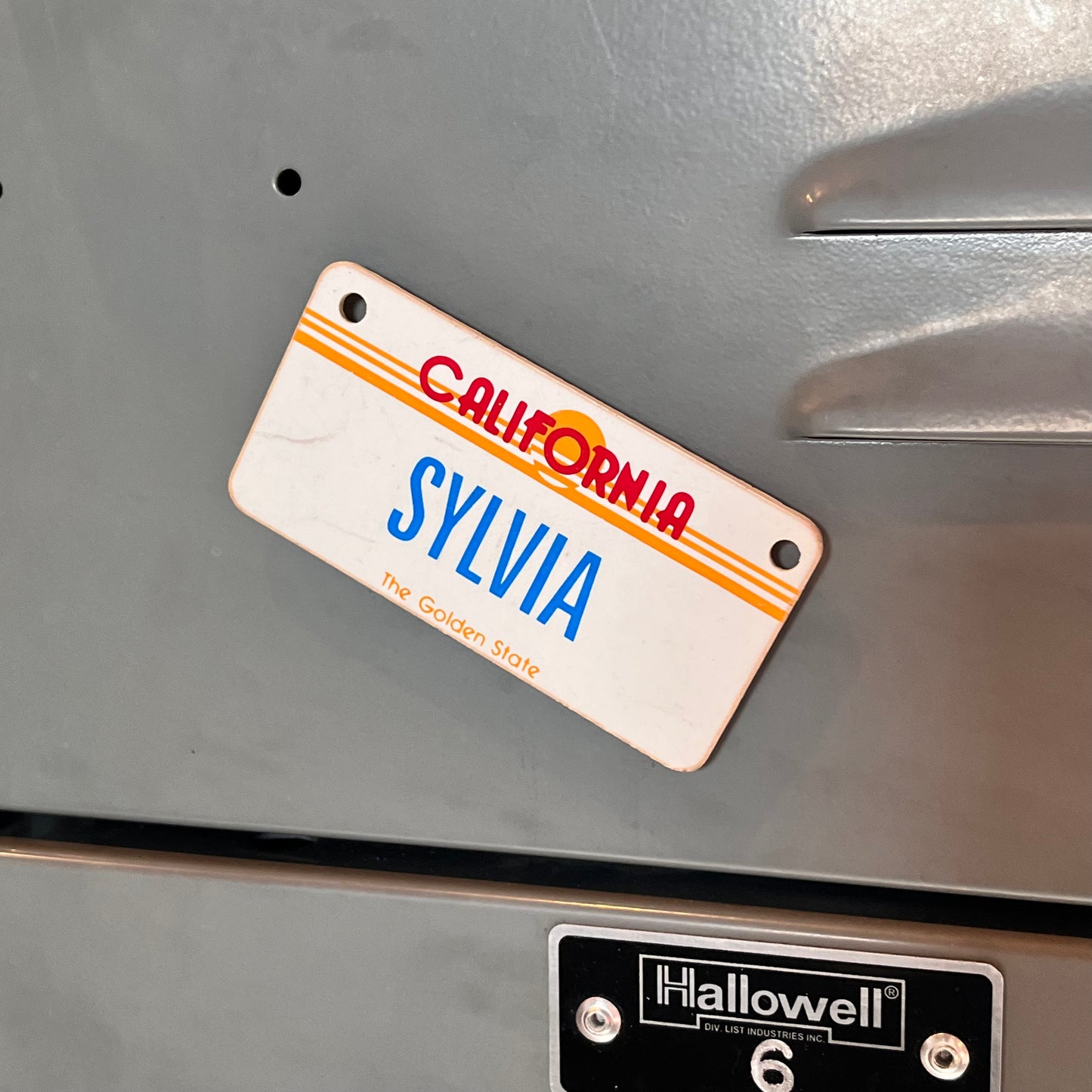 【1980’s USA vintage】ネームプレート マグネット SYLVIA シルビア