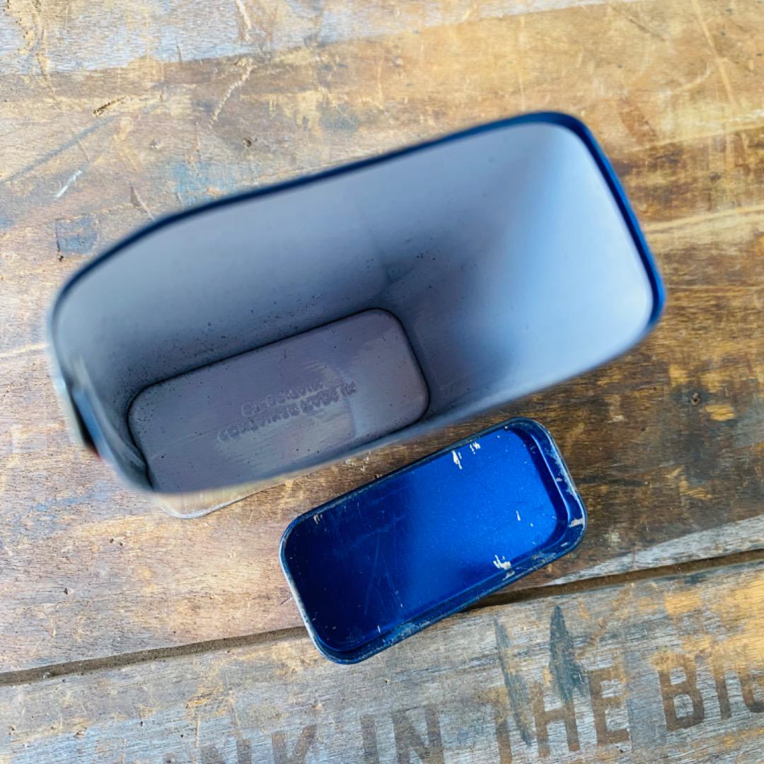 【G.T.BRITAIN vintage】TIN缶 花