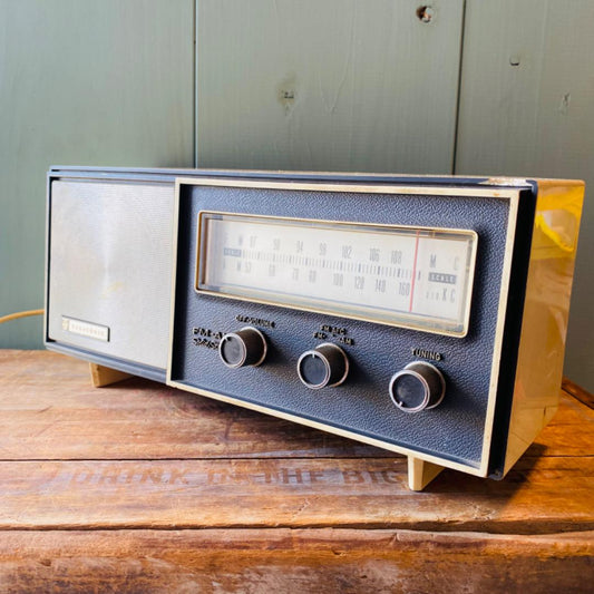 【1970s vintage】PANASONIC ラジオ RE-6137