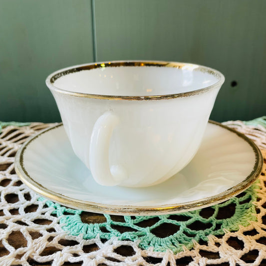 【USA vintage】FIREKING スワール ゴールドリム カップ&ソーサー③