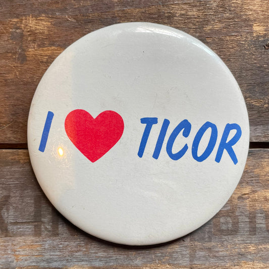 【USA vintage】缶バッジ I LOVE TICOR