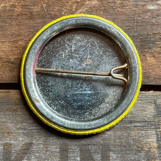 【USA vintage】缶バッジ LAND IS LIFE