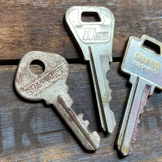 【USA vintage】鍵3本セット キー アンティーク ④