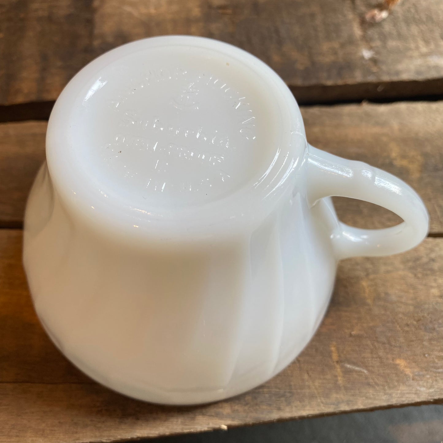 【1960s USA vintage】 FIRE KING ゴールドリム suburbia カップ⑦