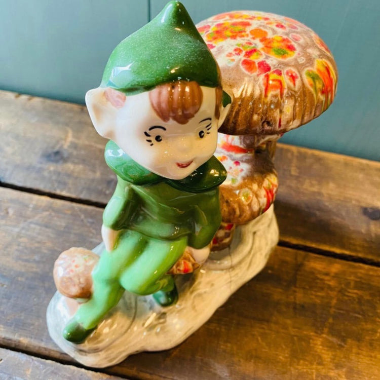 【vintage】ピクシーエルフ 陶器 置物 妖精 きのこ