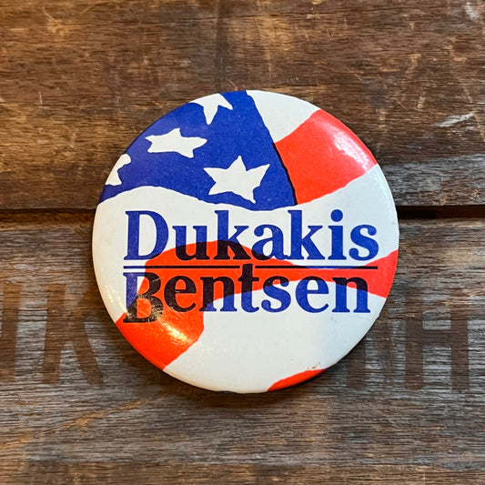【USA vintage】缶バッジ 大統領選挙キャンペーン デュカキス