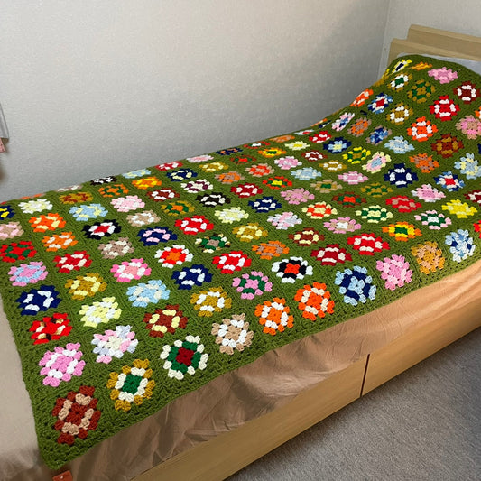 【USA ビンテージ】グラニーブランケット ベッドカバー ソファー グリーン×グラニースクエア