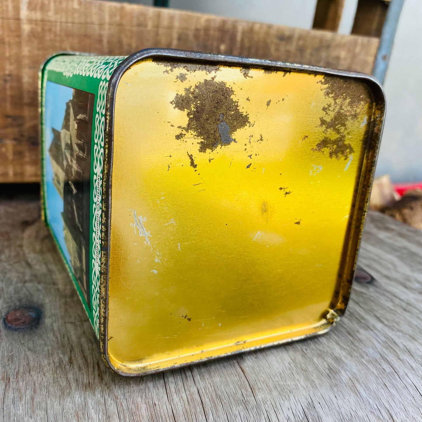 【U.K. vintage】TIN缶 乗馬 景色