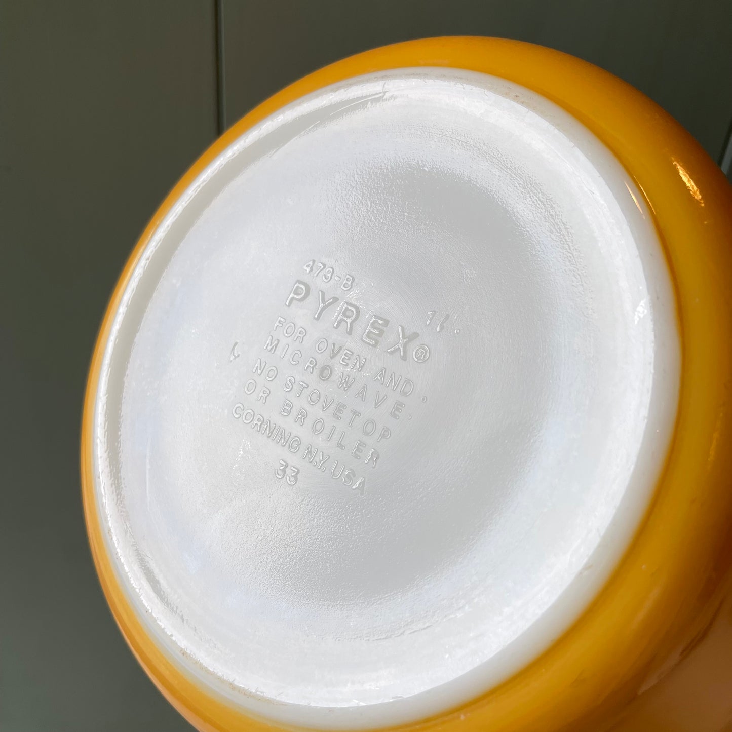 【USA vintage】オールドパイレックス バタフライゴールド キャセロール