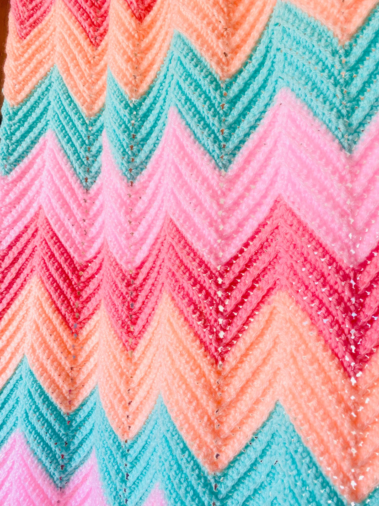 【1970s USA vintage】グラニーブランケット マルチカバー ギザギザ パステルカラー