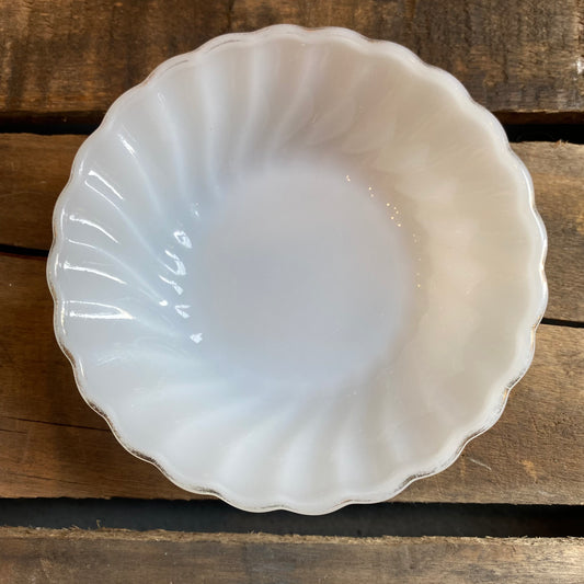 【1960s USA vintage】 FIRE KING ゴールドリム ボウル⑤