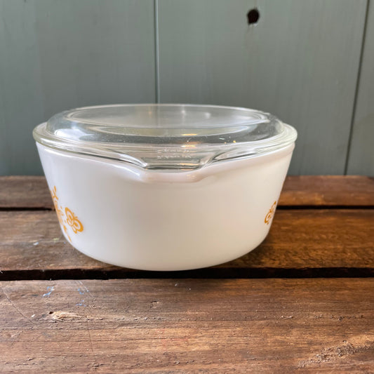 【USA vintage】オールドパイレックス バタフライゴールド キャセロール