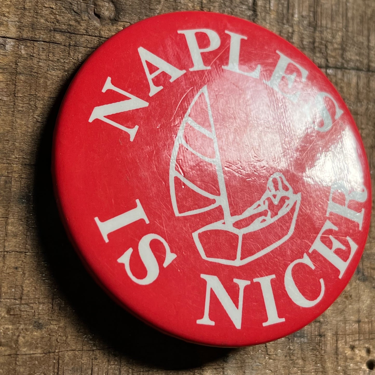 【USA vintage】缶バッジ NAPLES IS NICER