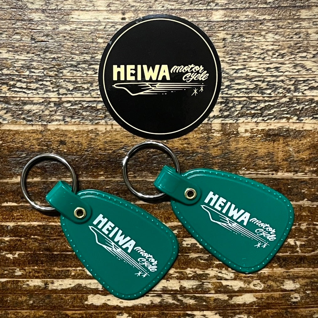 平和なステッカー×1 & 平和なキーホルダー×2 / Heiwa sticker ×1 & Heiwa key ring ×2