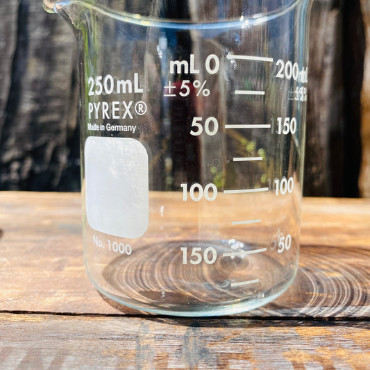 【vintage】PYREX ビーカー 250ml Germany