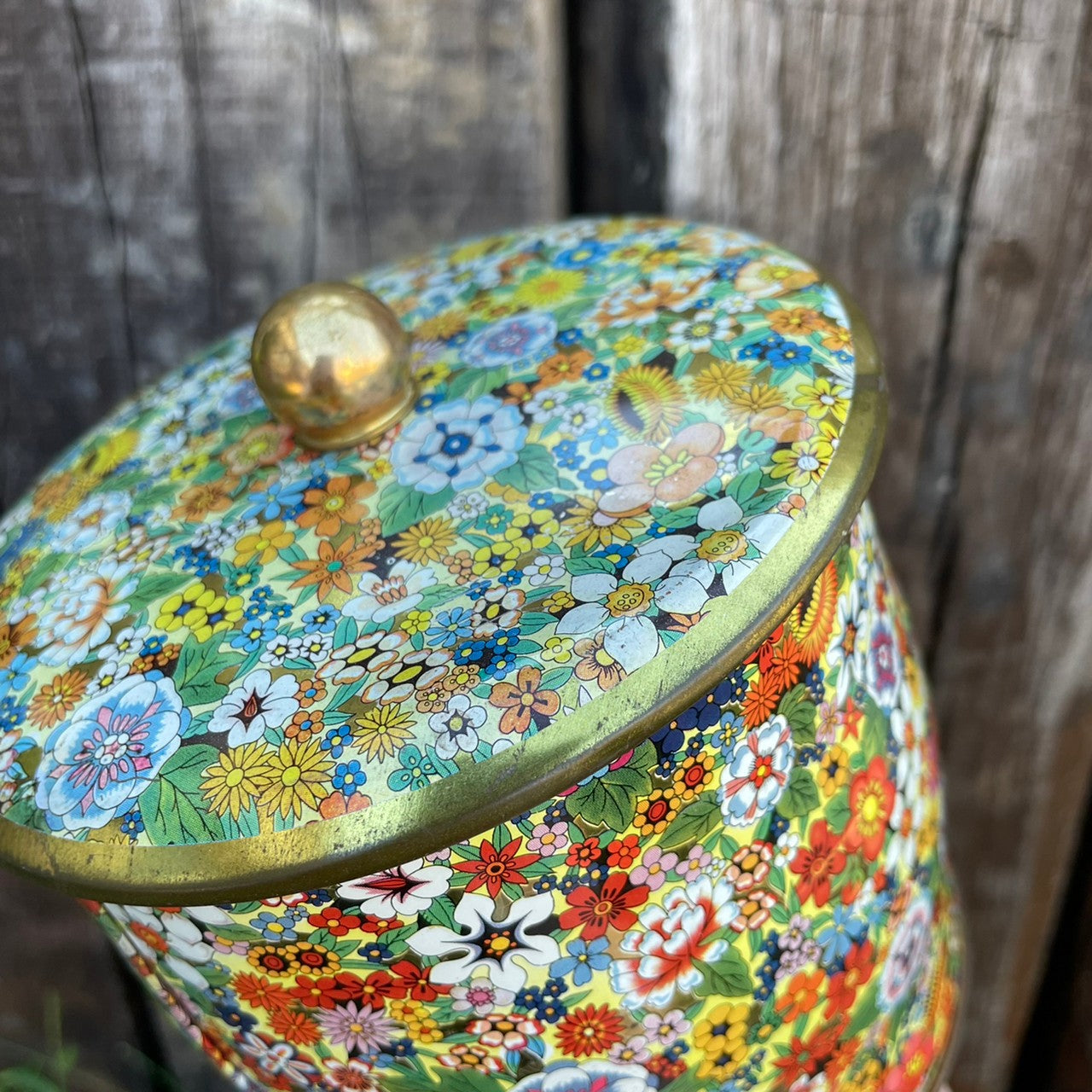 【British vintage】 ティン缶 キャンディボックス tin缶 花柄