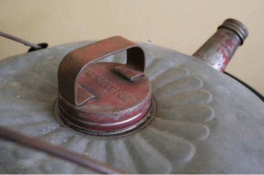 【USA vintage】携行缶 3 gallons portable fuel can