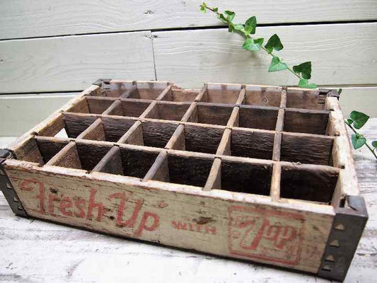 【USA vintage】7up 木箱 ボトルケース ウッドボックス セブンアップ