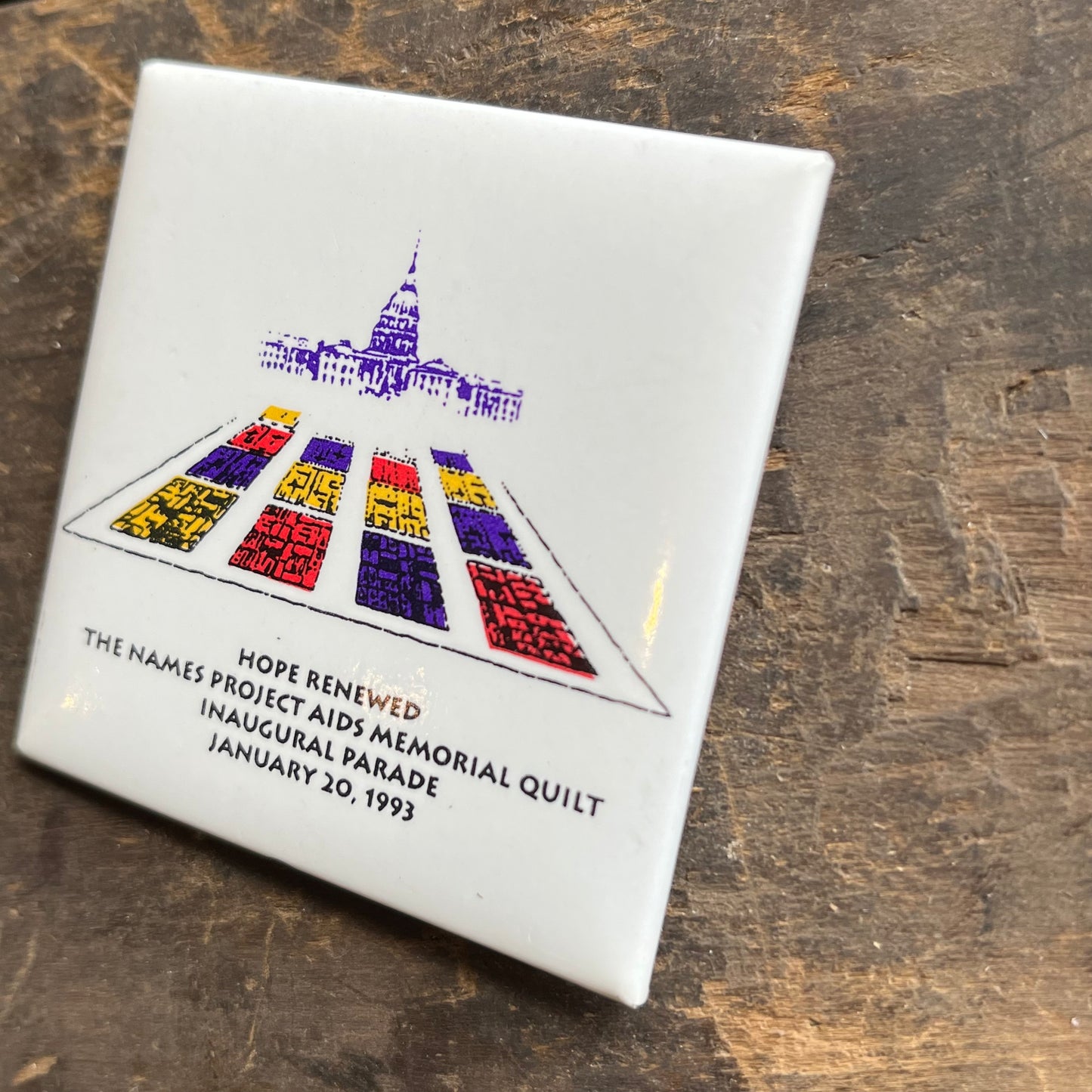 【USA vintage】缶バッジ AIDS MEMORIAL